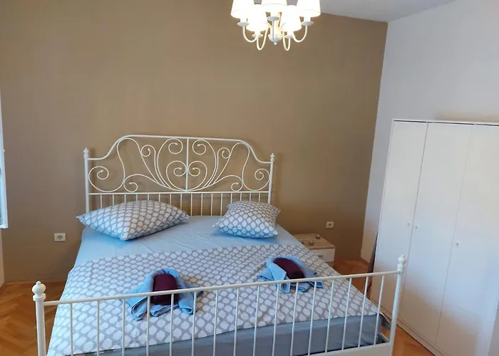 Great View Comfortable Apartment Whit Free Parking